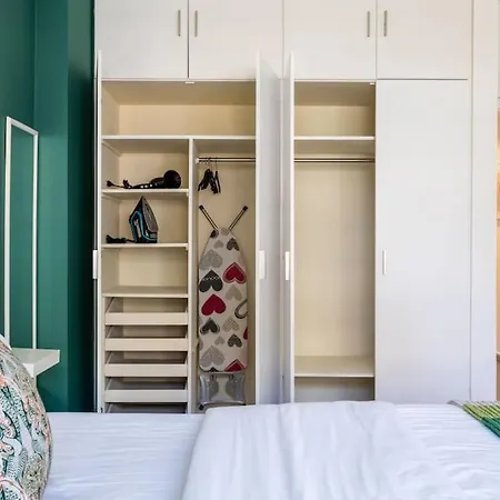 Oracle 2-bedroom In شقة *