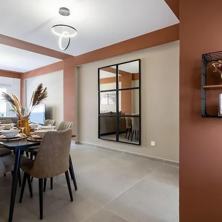 Oracle 2-bedroom In *